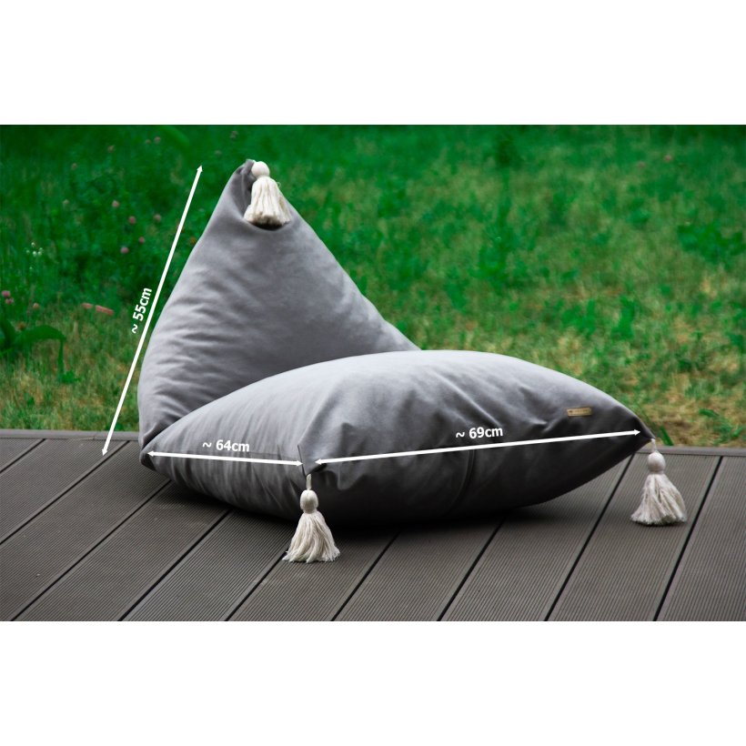 Bnnepose Brnestol, Gr