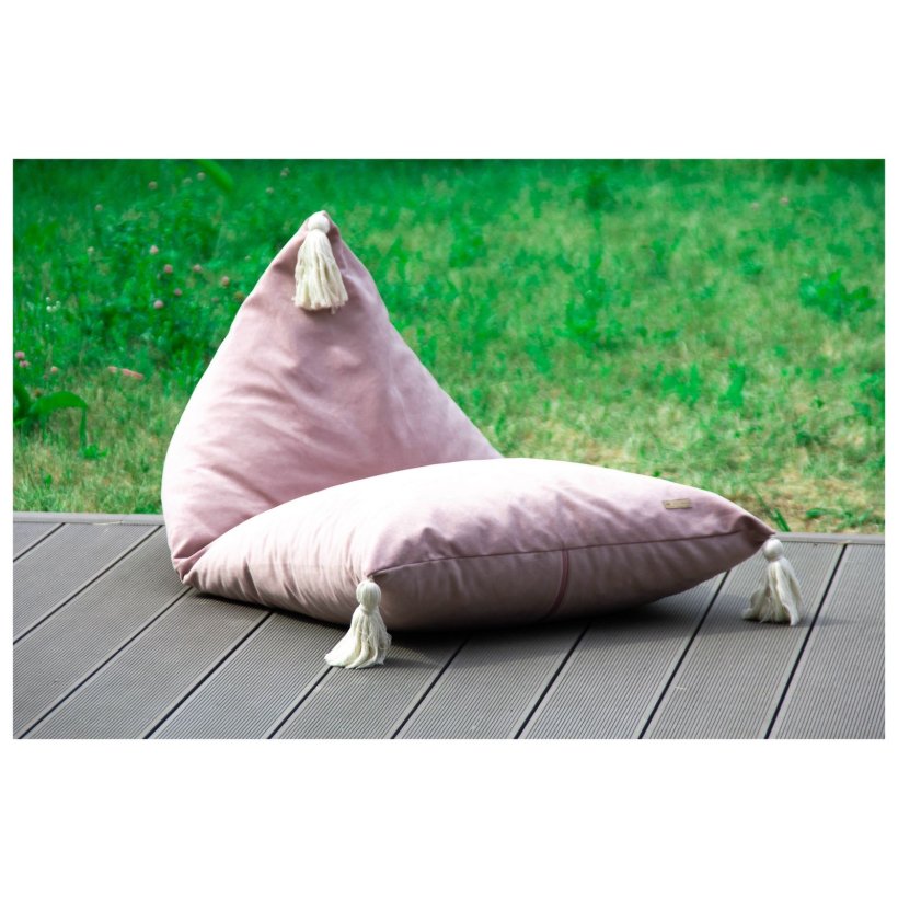 Bnnepose Brnestol, Rosa